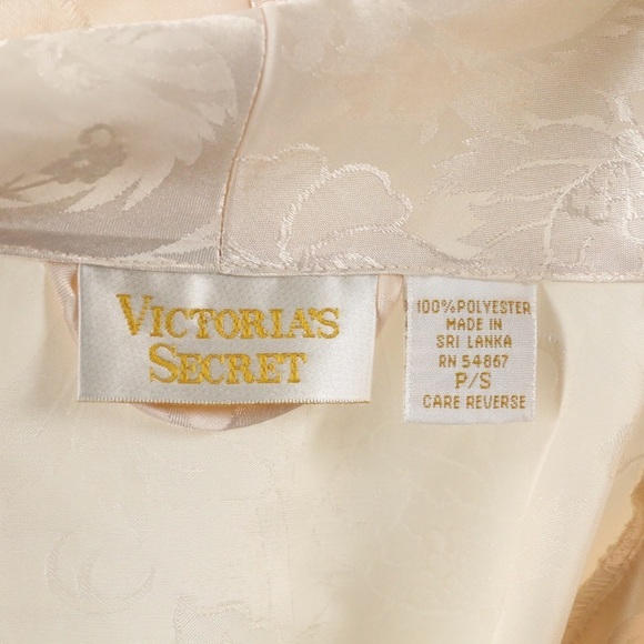 Victorias Secret Gold Tag Robe - Picture 8 of 8